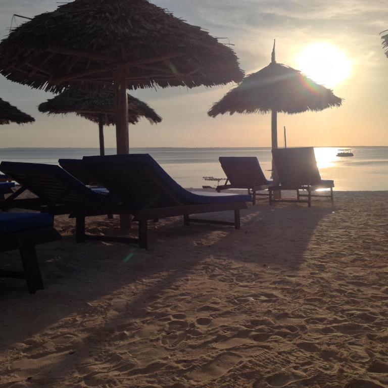 קנדווה Lazy Beach Hotel מראה חיצוני תמונה